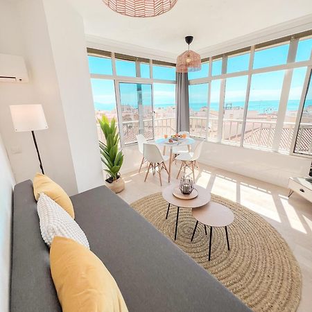Palm Beach Aparment Sea Views Torremolinos Buitenkant foto