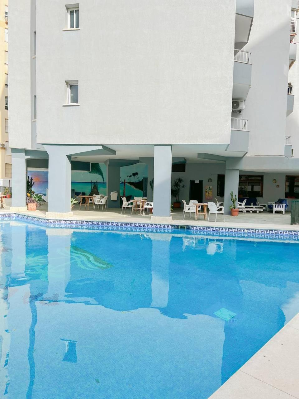 Palm Beach Aparment Sea Views Torremolinos Buitenkant foto