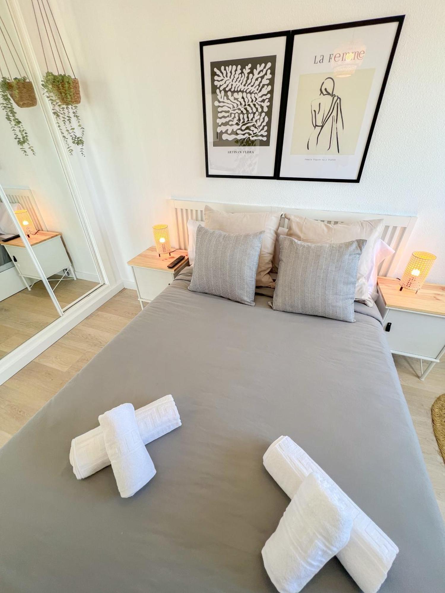 Palm Beach Aparment Sea Views Torremolinos Buitenkant foto