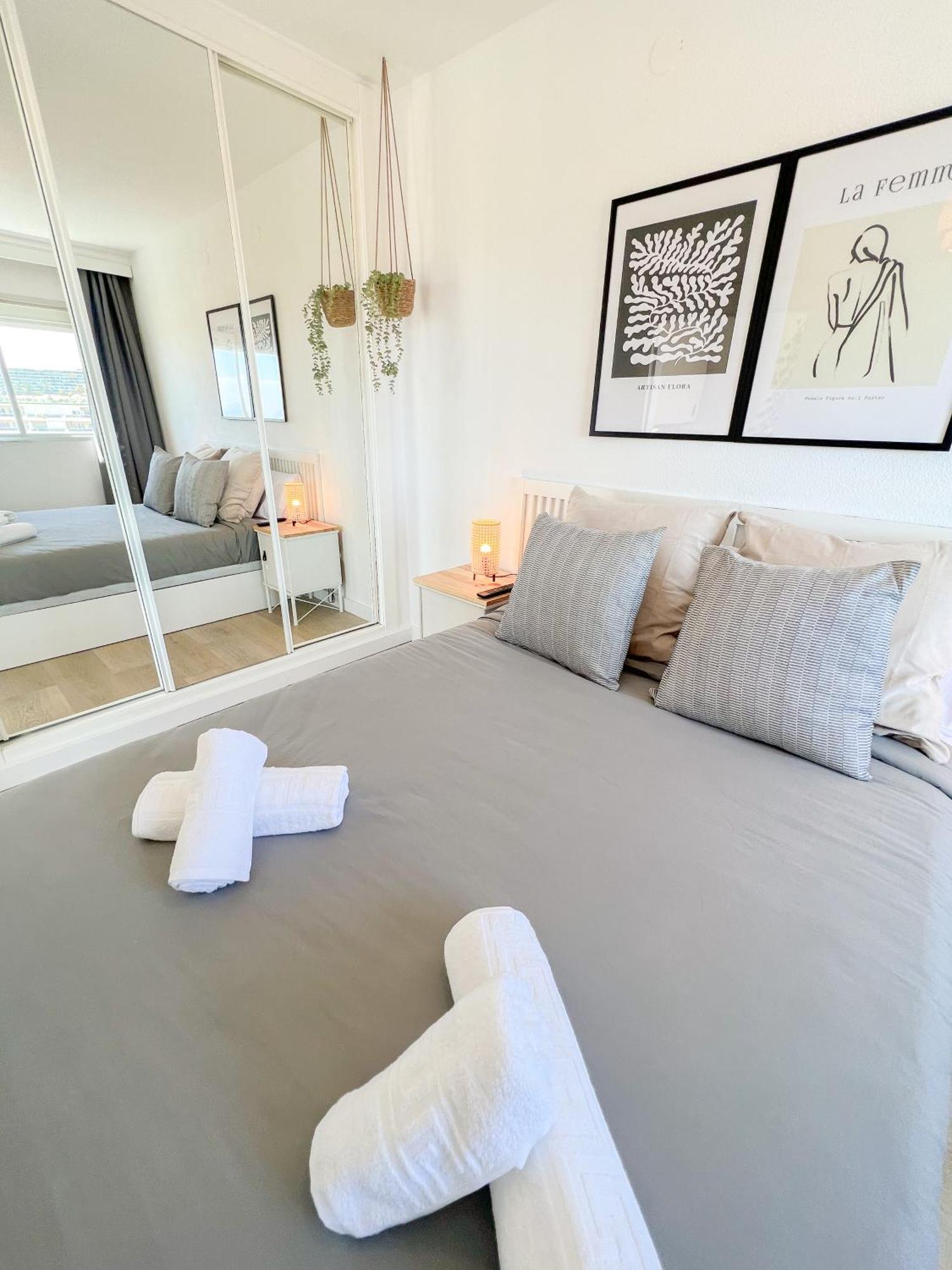 Palm Beach Aparment Sea Views Torremolinos Buitenkant foto
