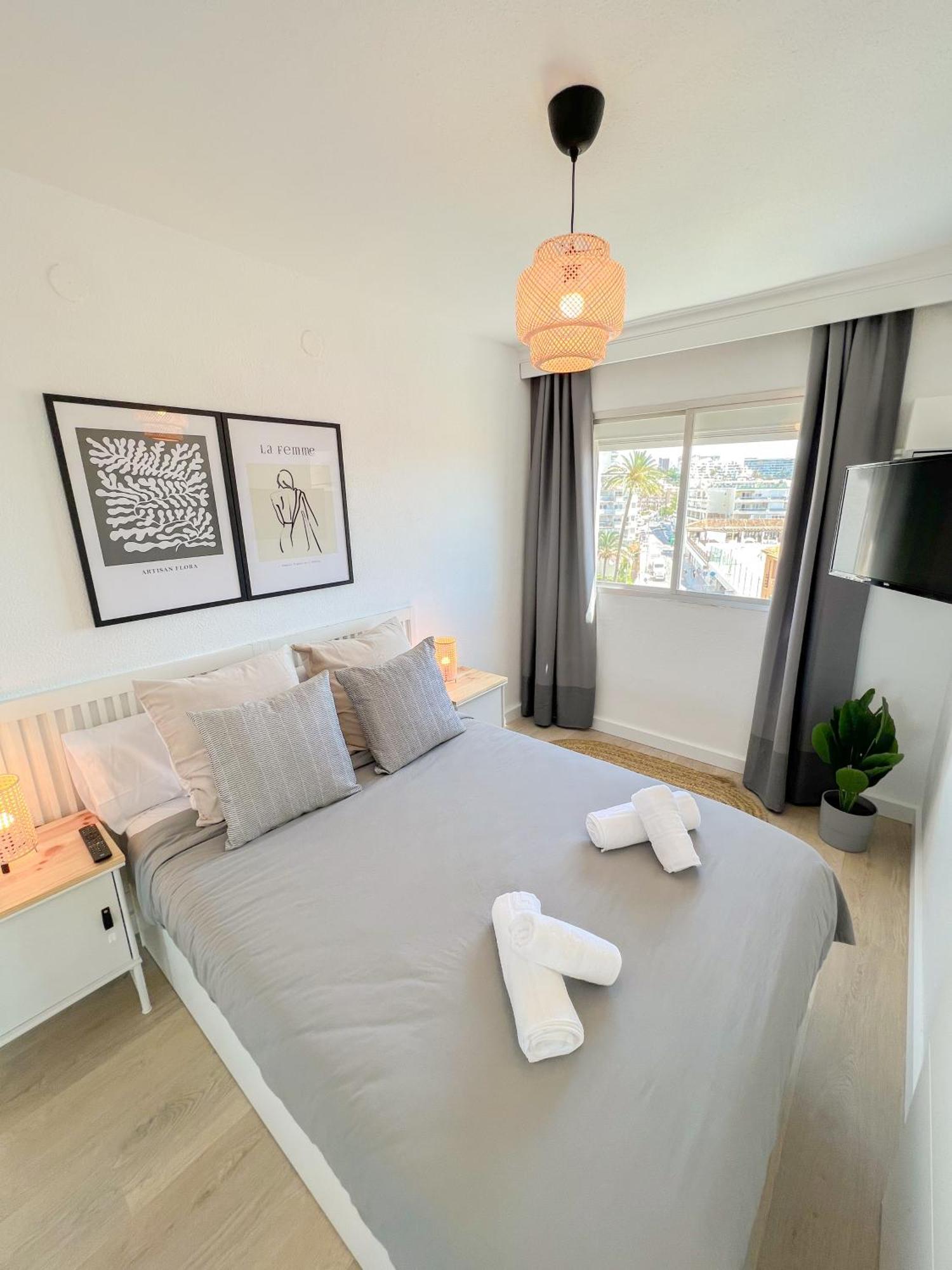 Palm Beach Aparment Sea Views Torremolinos Buitenkant foto